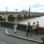 Le pont de pierre à Bordeaux